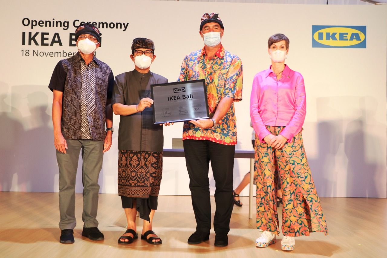 podiumnews.com-Adi Arnawa Harap IKEA Jadi Penggerak Perekonomian dan Investasi di Badung